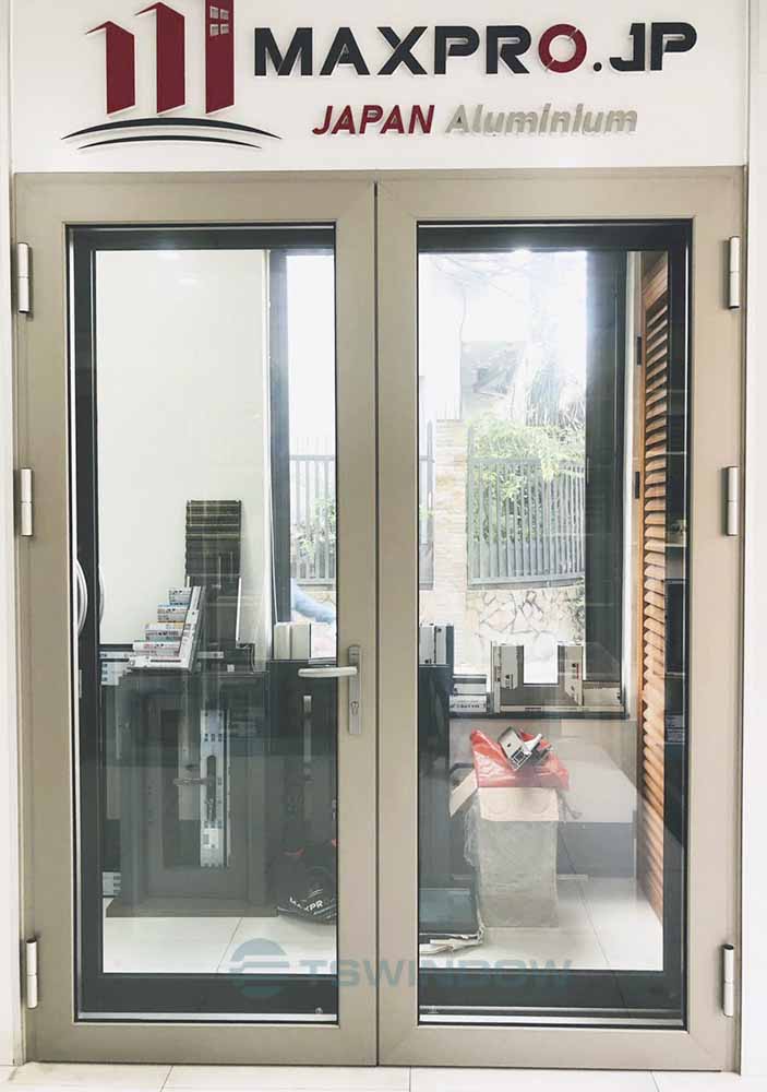 Cửa đi mở quay 2 cánh Maxpro